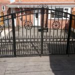 Windsor double driveway gates front